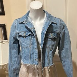 Topshop Light Blue Denim Jacket Cropped, Raw Hem. Size 6